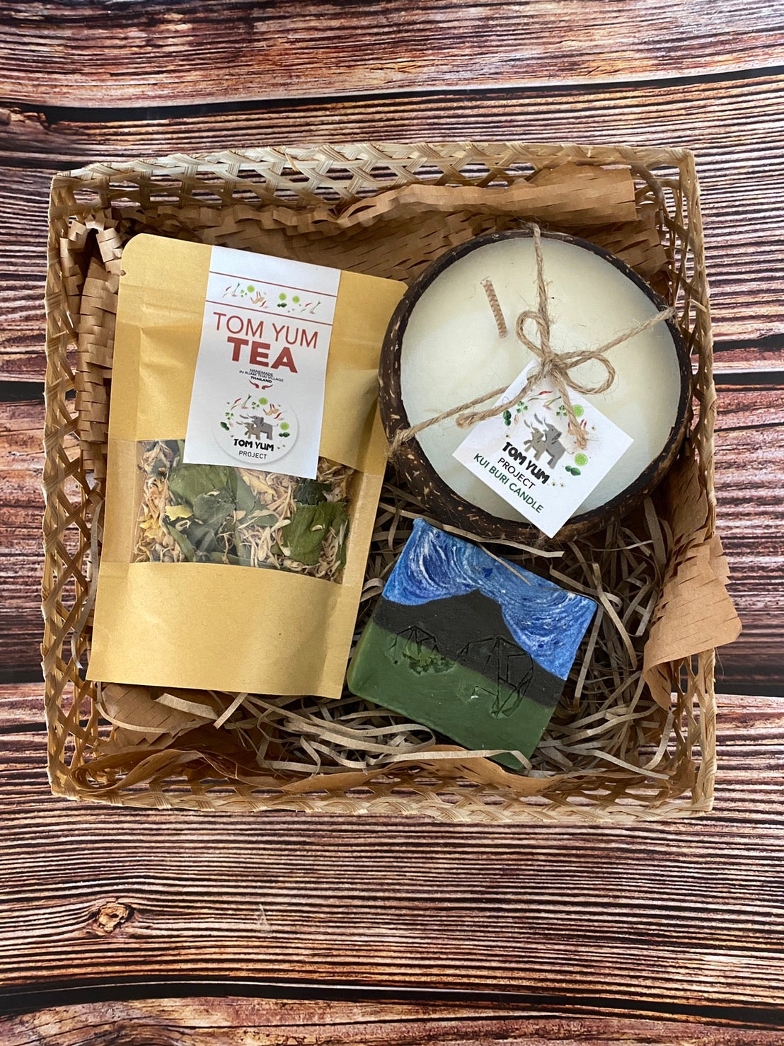 Elephant friendly gift box from Tom yum project